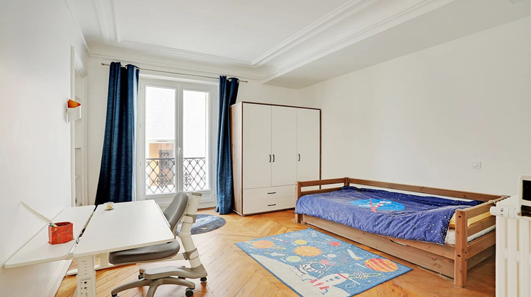 Ma-Cabane - Location Appartement PARIS 8, 122 m²