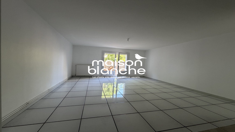 Ma-Cabane - Location Appartement Parthenay, 127 m²