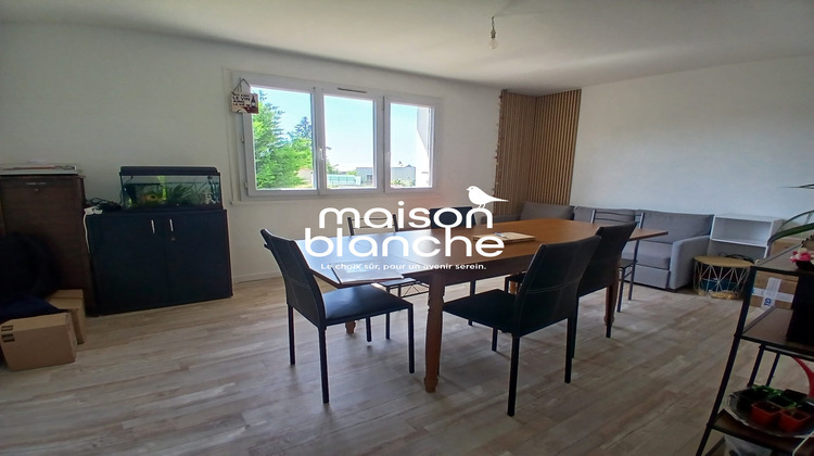 Ma-Cabane - Location Appartement Parthenay, 76 m²