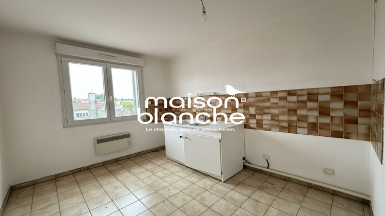 Ma-Cabane - Location Appartement Parthenay, 48 m²