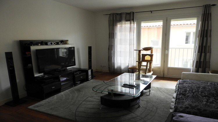 Ma-Cabane - Location Appartement Pavie, 65 m²