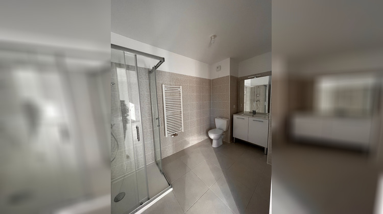 Ma-Cabane - Location Appartement PELISSANNE, 37 m²