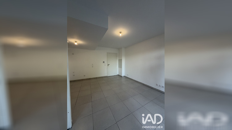 Ma-Cabane - Location Appartement Pélissanne, 37 m²