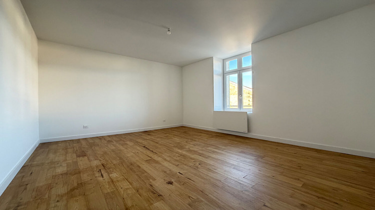 Ma-Cabane - Location Appartement PERIGUEUX, 92 m²