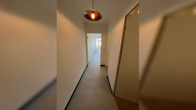 Ma-Cabane - Location Appartement PERIGUEUX, 33 m²