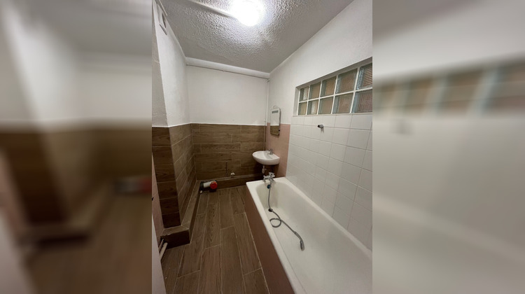 Ma-Cabane - Location Appartement PERIGUEUX, 33 m²