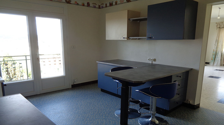 Ma-Cabane - Location Appartement PERIGUEUX, 81 m²