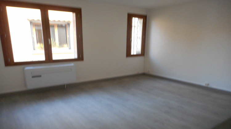 Ma-Cabane - Location Appartement Pernes-les-Fontaines, 33 m²