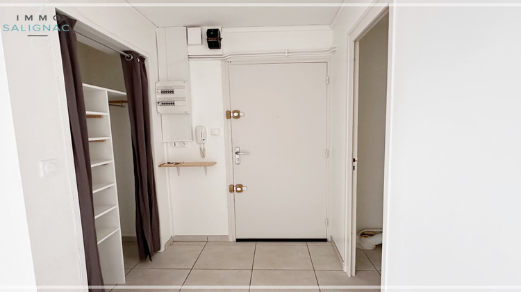 Ma-Cabane - Location Appartement Peronnas, 74 m²