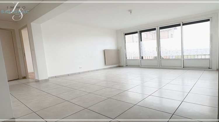 Ma-Cabane - Location Appartement Peronnas, 74 m²