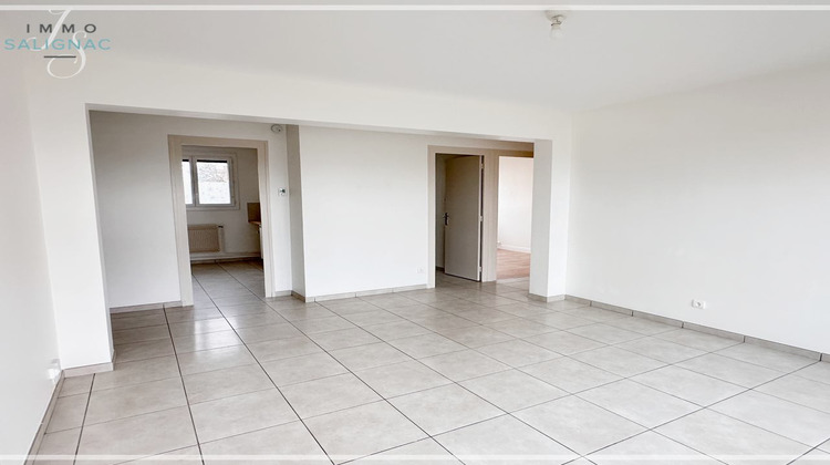 Ma-Cabane - Location Appartement Peronnas, 74 m²