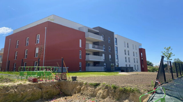 Ma-Cabane - Location Appartement PERONNAS, 68 m²