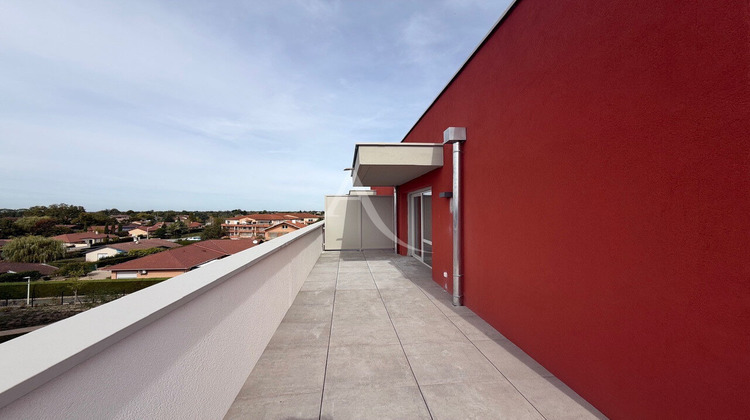 Ma-Cabane - Location Appartement PERONNAS, 45 m²