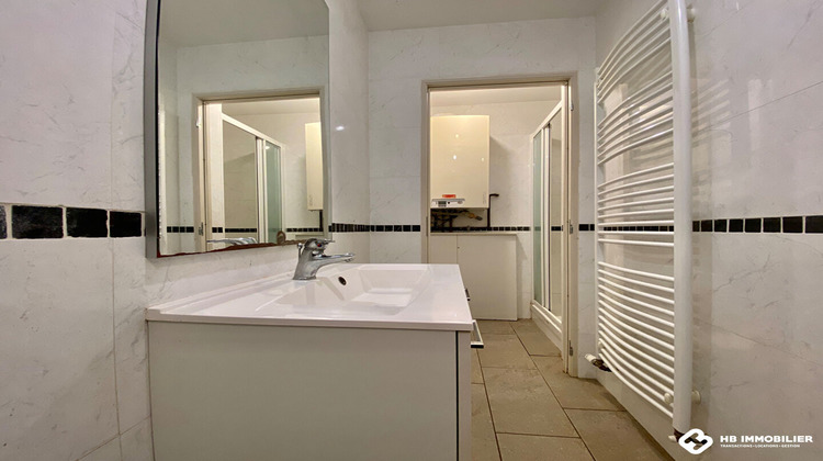 Ma-Cabane - Location Appartement PERREUX, 75 m²