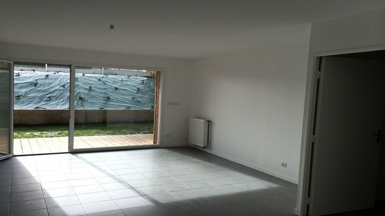 Ma-Cabane - Location Appartement PESSAC, 65 m²