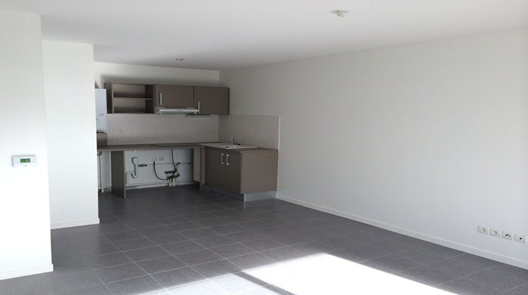 Ma-Cabane - Location Appartement PESSAC, 65 m²