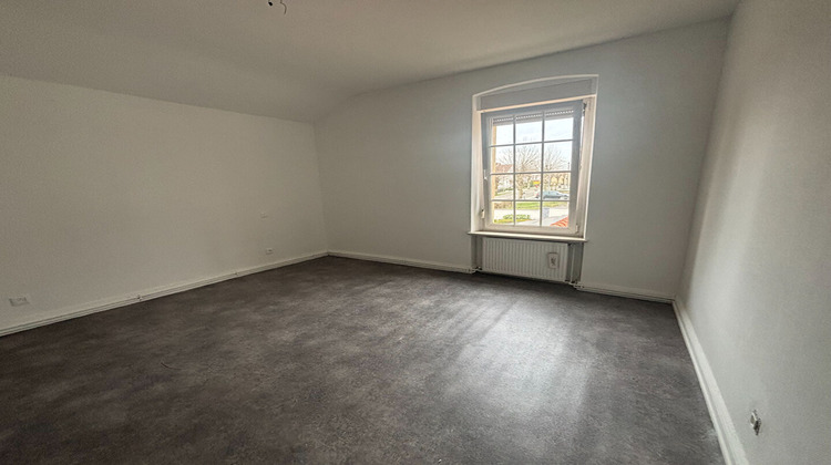 Ma-Cabane - Location Appartement PETITE-ROSSELLE, 118 m²