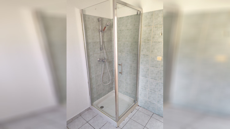 Ma-Cabane - Location Appartement PEYPIN, 43 m²