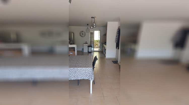 Ma-Cabane - Location Appartement PEYPIN, 77 m²