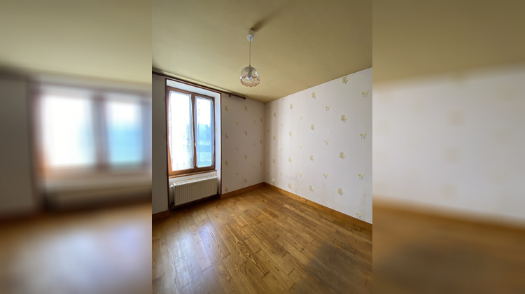 Ma-Cabane - Location Appartement Peyrat-le-Château, 52 m²