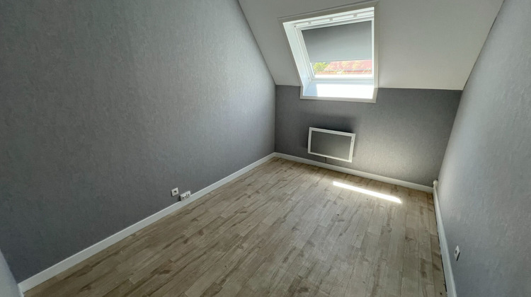 Ma-Cabane - Location Appartement PEYRIEU, 67 m²