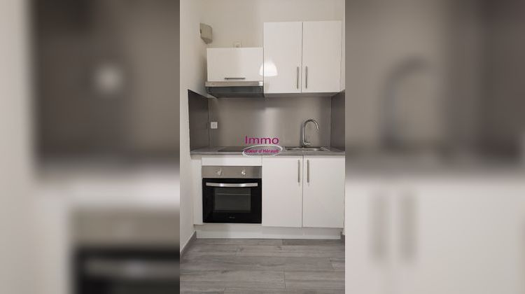 Ma-Cabane - Location Appartement PEZENAS, 35 m²