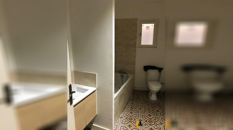 Ma-Cabane - Location Appartement Pézenas, 61 m²