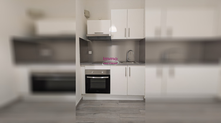 Ma-Cabane - Location Appartement PEZENAS, 35 m²