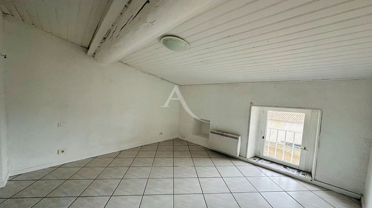 Ma-Cabane - Location Appartement PEZENS, 30 m²