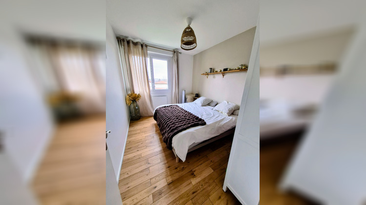 Ma-Cabane - Location Appartement PIERRE-BENITE, 66 m²