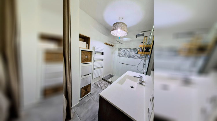 Ma-Cabane - Location Appartement PIERRE-BENITE, 66 m²
