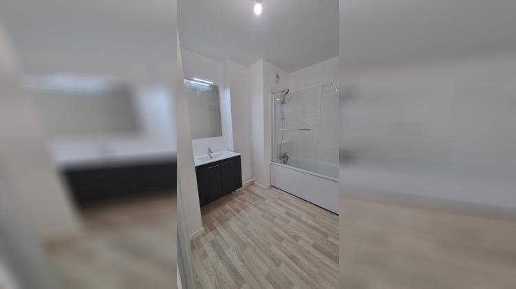 Ma-Cabane - Location Appartement PIERREFITTE-SUR-SEINE, 60 m²