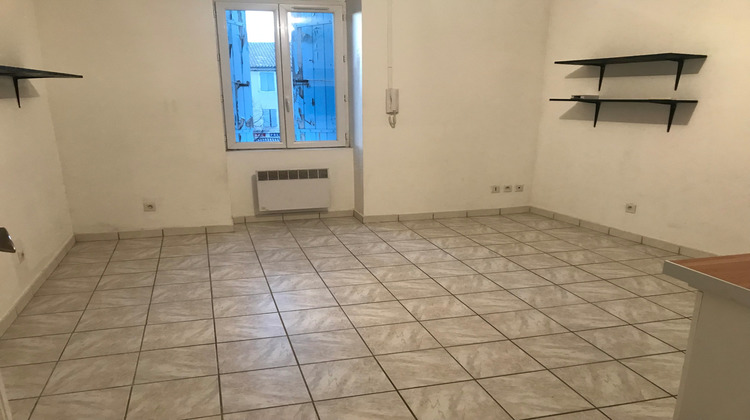 Ma-Cabane - Location Appartement Pierrelatte, 31 m²