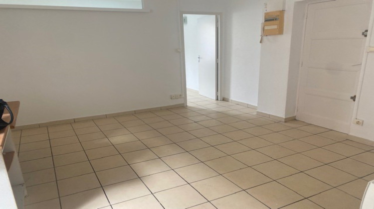 Ma-Cabane - Location Appartement Pierrelatte, 31 m²