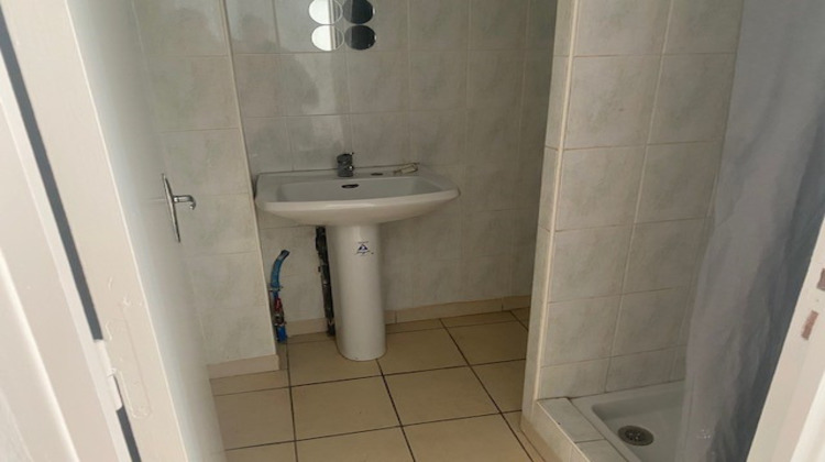 Ma-Cabane - Location Appartement Pierrelatte, 31 m²