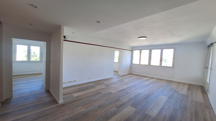 Ma-Cabane - Location Appartement PIERRELATTE, 57 m²