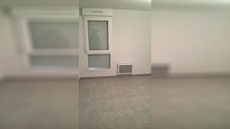 Ma-Cabane - Location Appartement PIGNAN, 64 m²