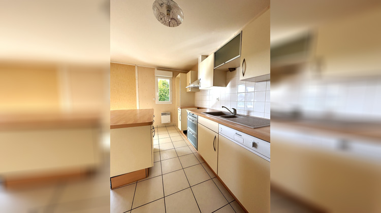 Ma-Cabane - Location Appartement PLEUMELEUC, 81 m²