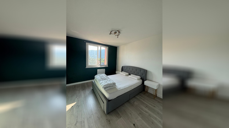 Ma-Cabane - Location Appartement Poisat, 52 m²