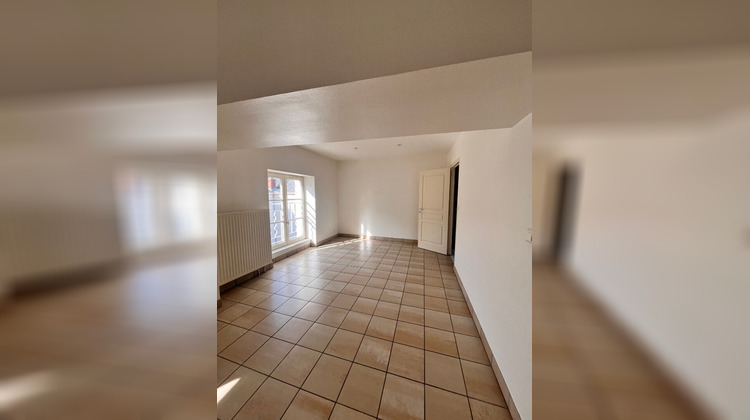 Ma-Cabane - Location Appartement POITIERS, 100 m²