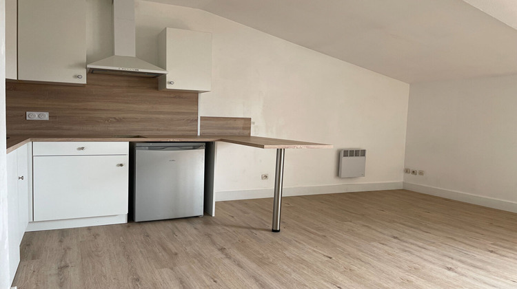 Ma-Cabane - Location Appartement POITIERS, 32 m²
