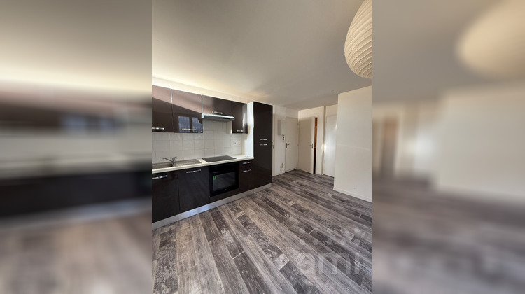 Ma-Cabane - Location Appartement POITIERS, 35 m²