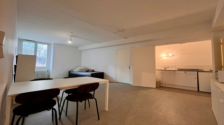 Ma-Cabane - Location Appartement POITIERS, 28 m²