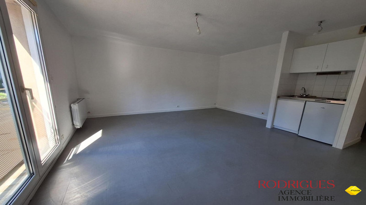 Ma-Cabane - Location Appartement POITIERS, 25 m²