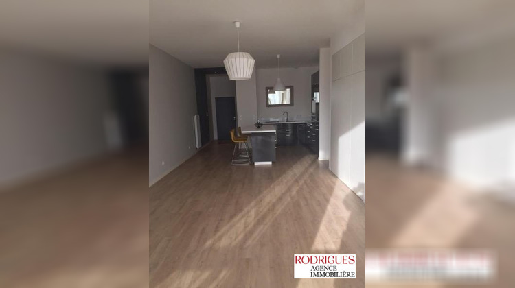 Ma-Cabane - Location Appartement POITIERS, 79 m²