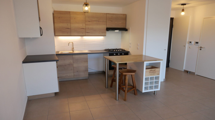 Ma-Cabane - Location Appartement Pollionnay, 42 m²
