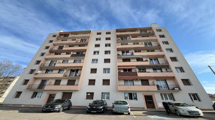 Ma-Cabane - Location Appartement Pont-de-Chéruy, 62 m²