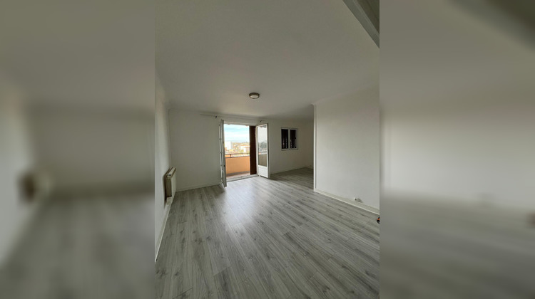 Ma-Cabane - Location Appartement Pont-de-Chéruy, 62 m²