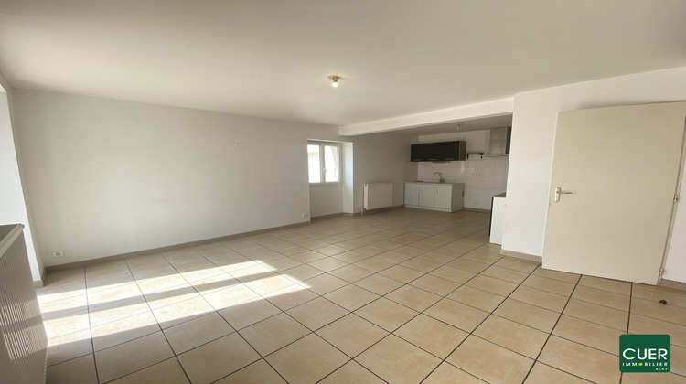 Ma-Cabane - Location Appartement PONT-DE-L'ISERE, 64 m²