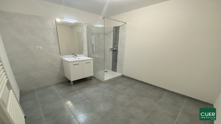 Ma-Cabane - Location Appartement PONT-DE-L'ISERE, 68 m²